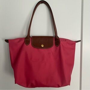 LONGCHAMP Le Pliage M Tote Bag in Pink!